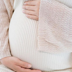 Anat As👚hkena🇦🇺zi（高级副总裁🐴兼首席财务🔚